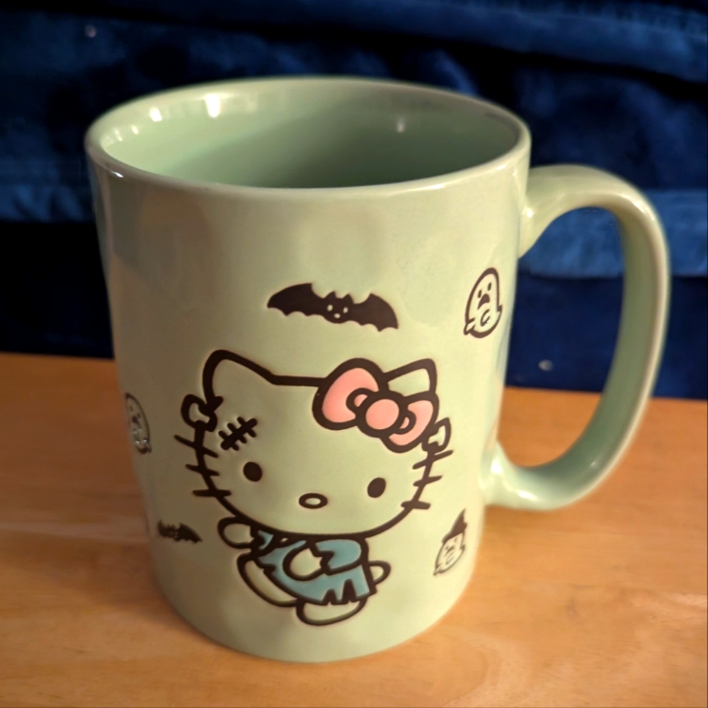 Hello Kitty Ceramic Mug Green